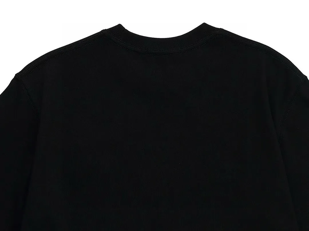 Ferragamo 2024 Early Spring New Arrival short-sleeved chest with hand-customized logo counter (100% cotton fabric), comfortable to the skin, durable and easy to wear, original factory craftsmanship is meticulous, custom-made, the same vat-dyed fabric, very comfortable to the touch, the latest brick cabinet synchronization OS off-shoulder version, fashionable and individual, super Versatile and good-looking, very suitable for both men and women, a must-have style, tag, collar label, washed wheat, complete with three labels Sizes: S-XXL
